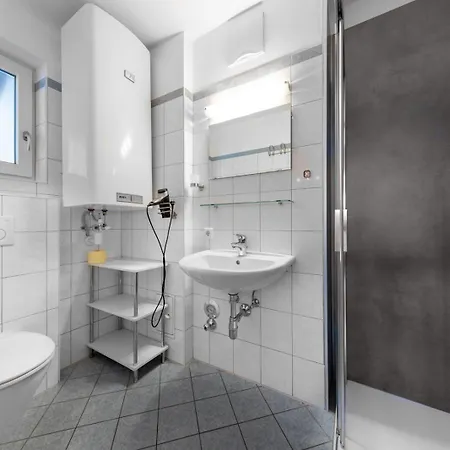 Residenz Monica 6 Апартаменты *